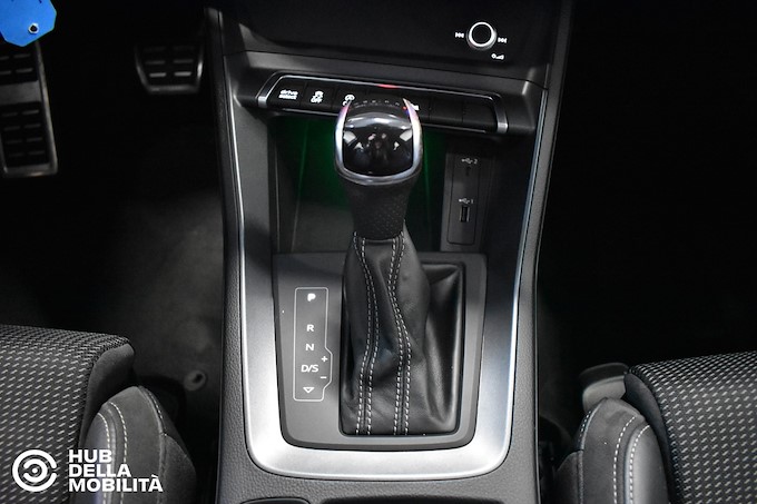 AUDI Q3 SPB 35 TDI S tronic S line edition